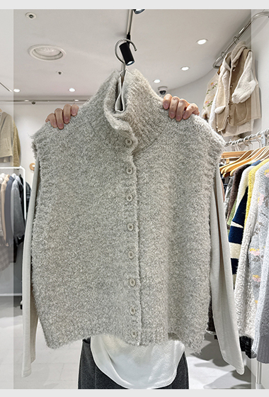 A18.溫暖高領排釦針織背心