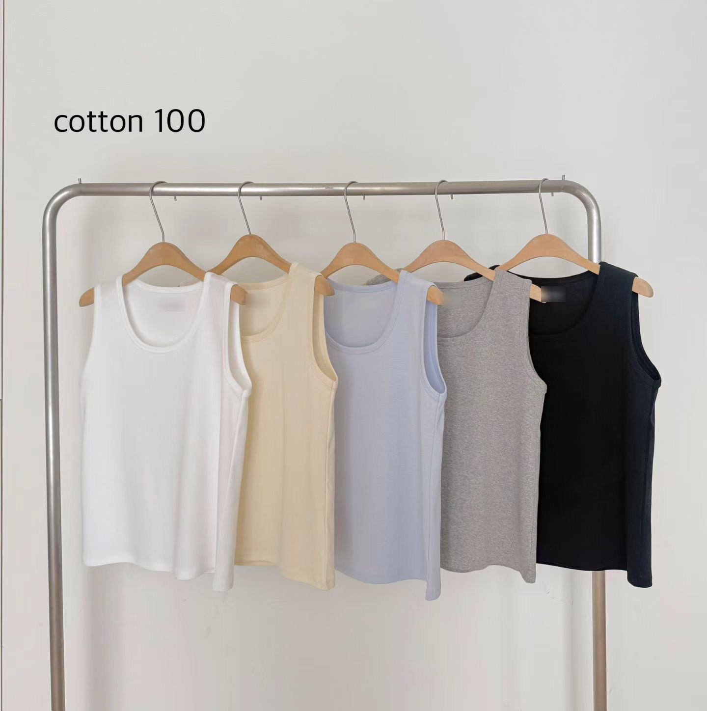 B36.基本寬肩淡雅背心