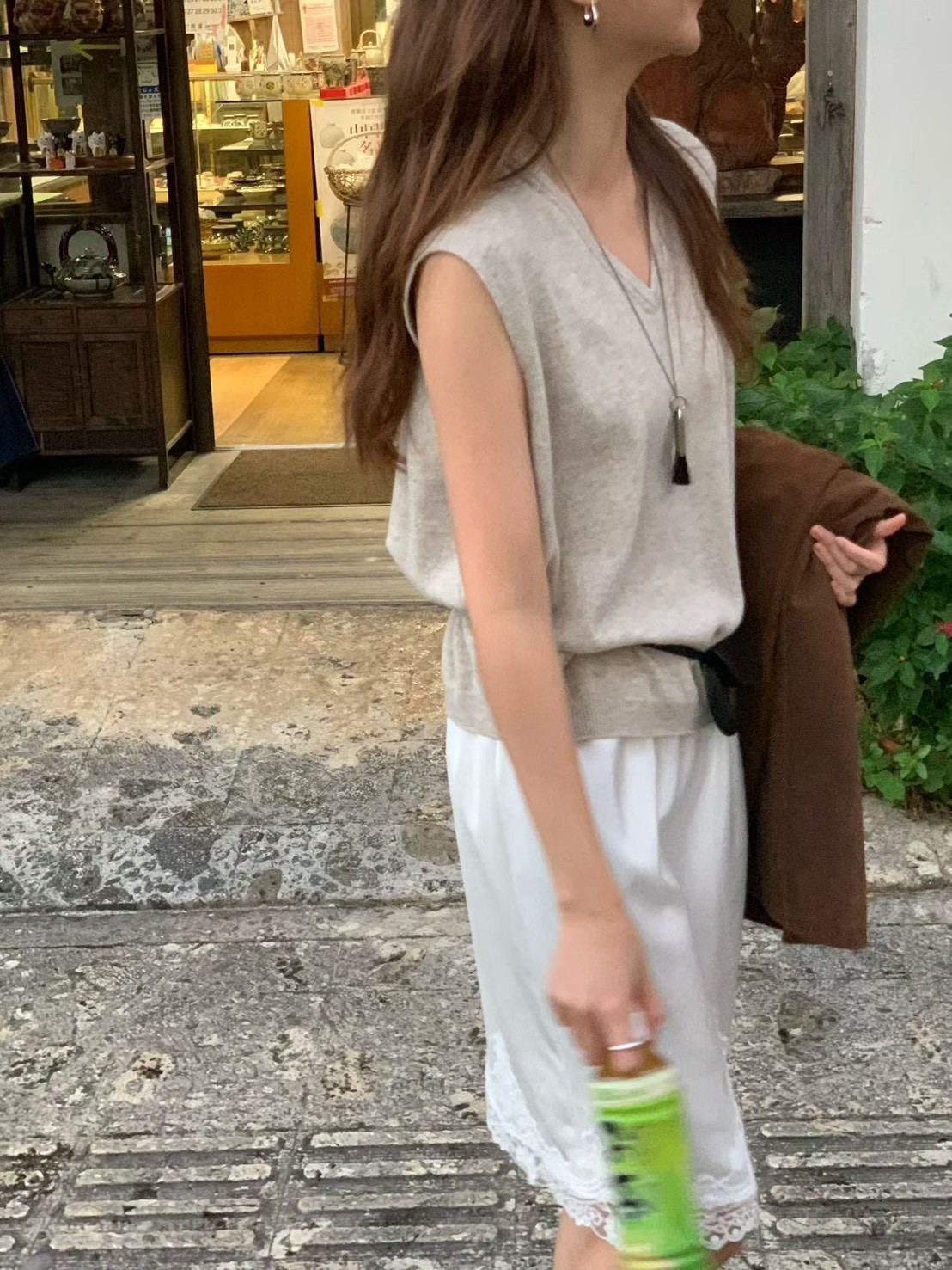 A09.大V家百搭V領針織背心