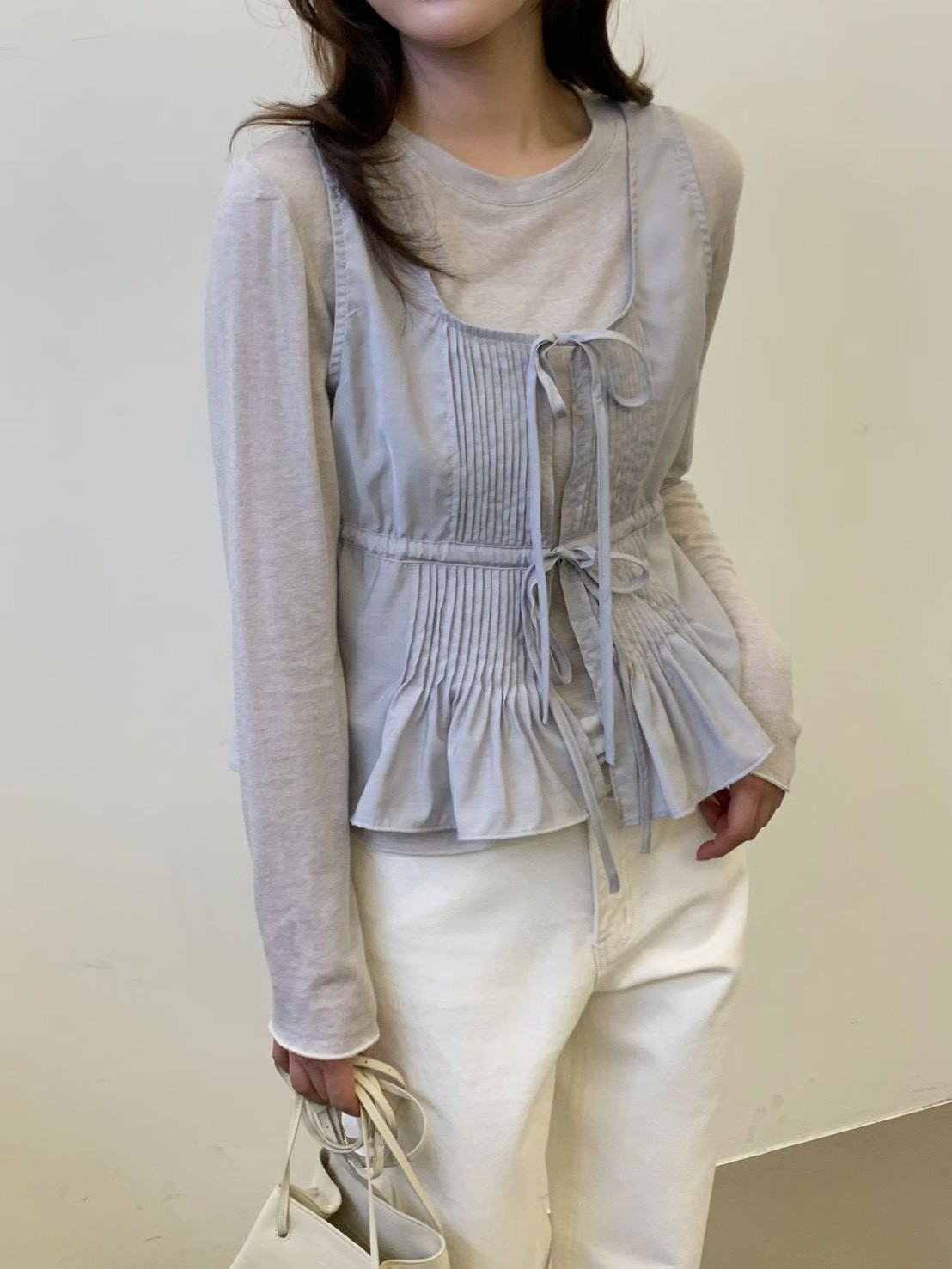A24.質感家可愛壓褶剪接背心