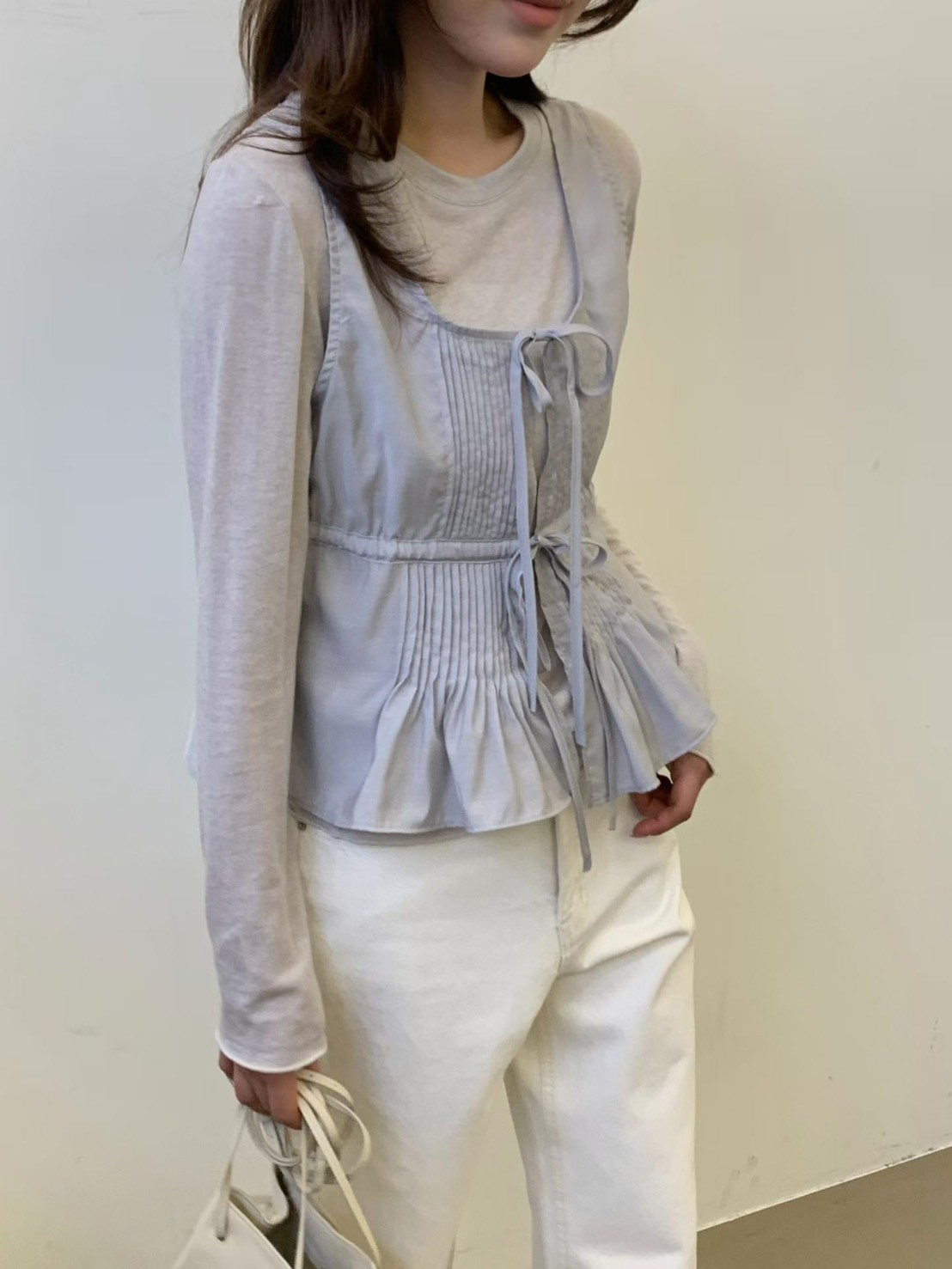 A24.質感家可愛壓褶剪接背心