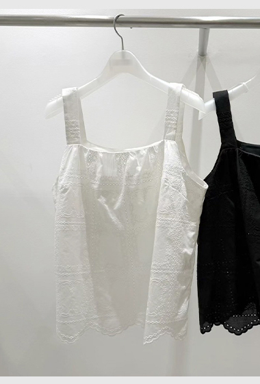 B16.質感家甜美緹花背心