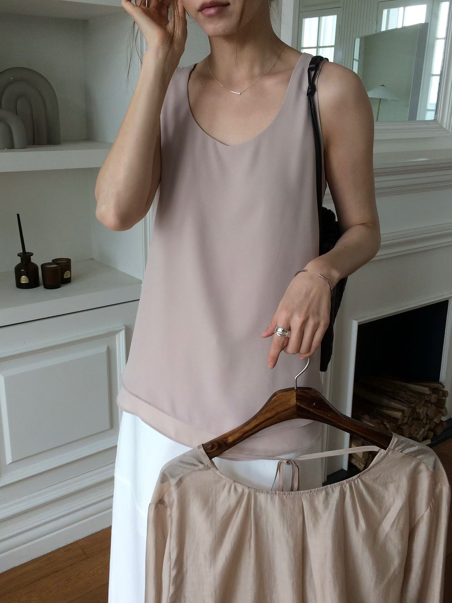 B26.甜美雙層下擺背心