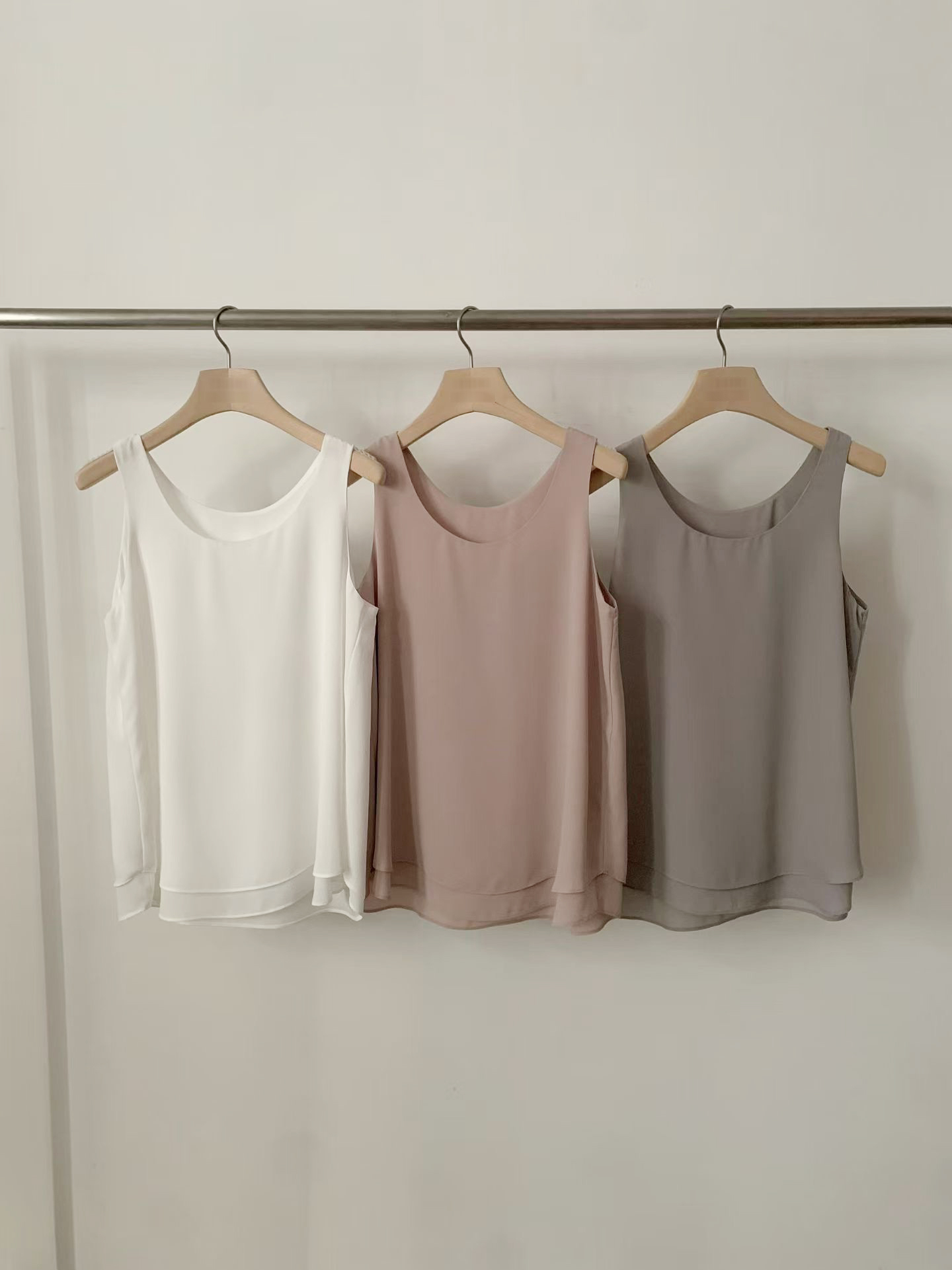 B26.甜美雙層下擺背心