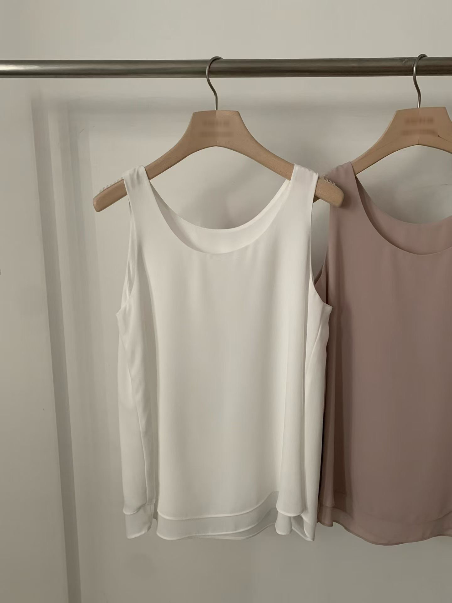 B26.甜美雙層下擺背心