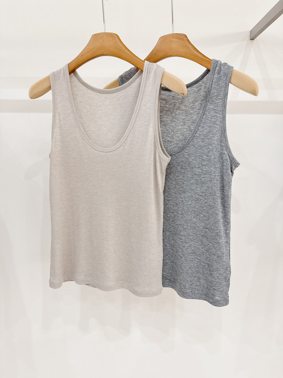 A03.氣質柔軟天絲背心