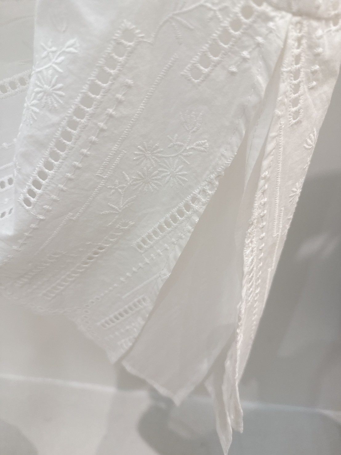 B43.洞洞緹花長版背心(附髮帶)