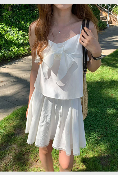 B19.大V家蝴蝶綁帶背心