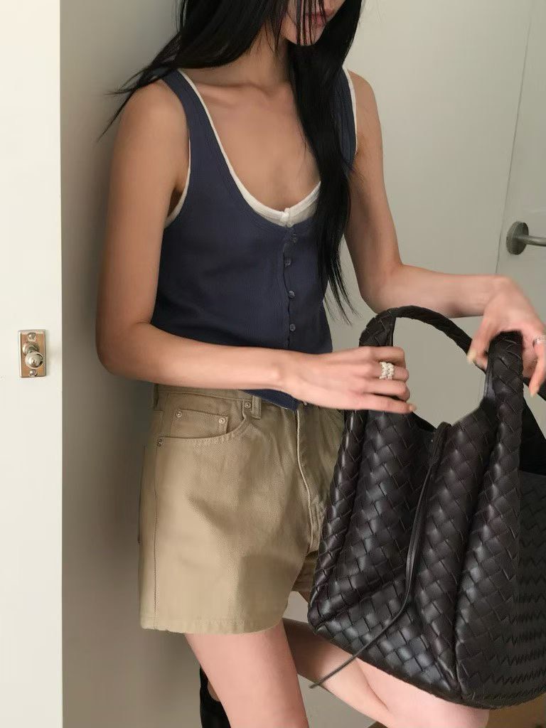 B83.小V家好搭配針織釦背心