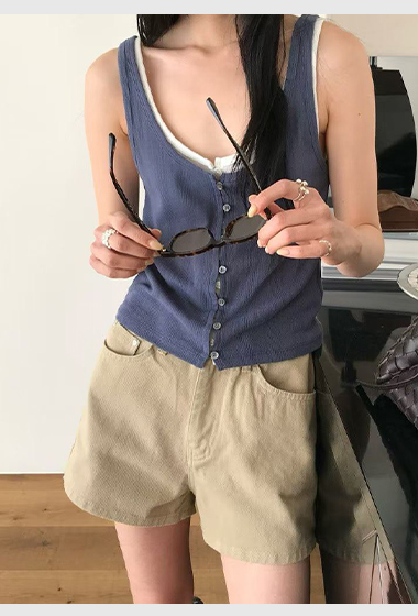 B83.小V家好搭配針織釦背心