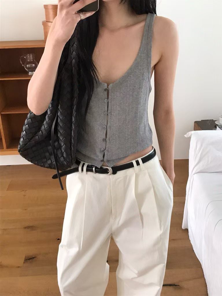 B83.小V家好搭配針織釦背心