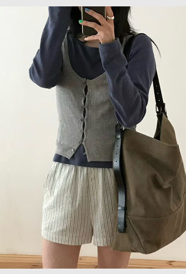 B83.小V家好搭配針織釦背心