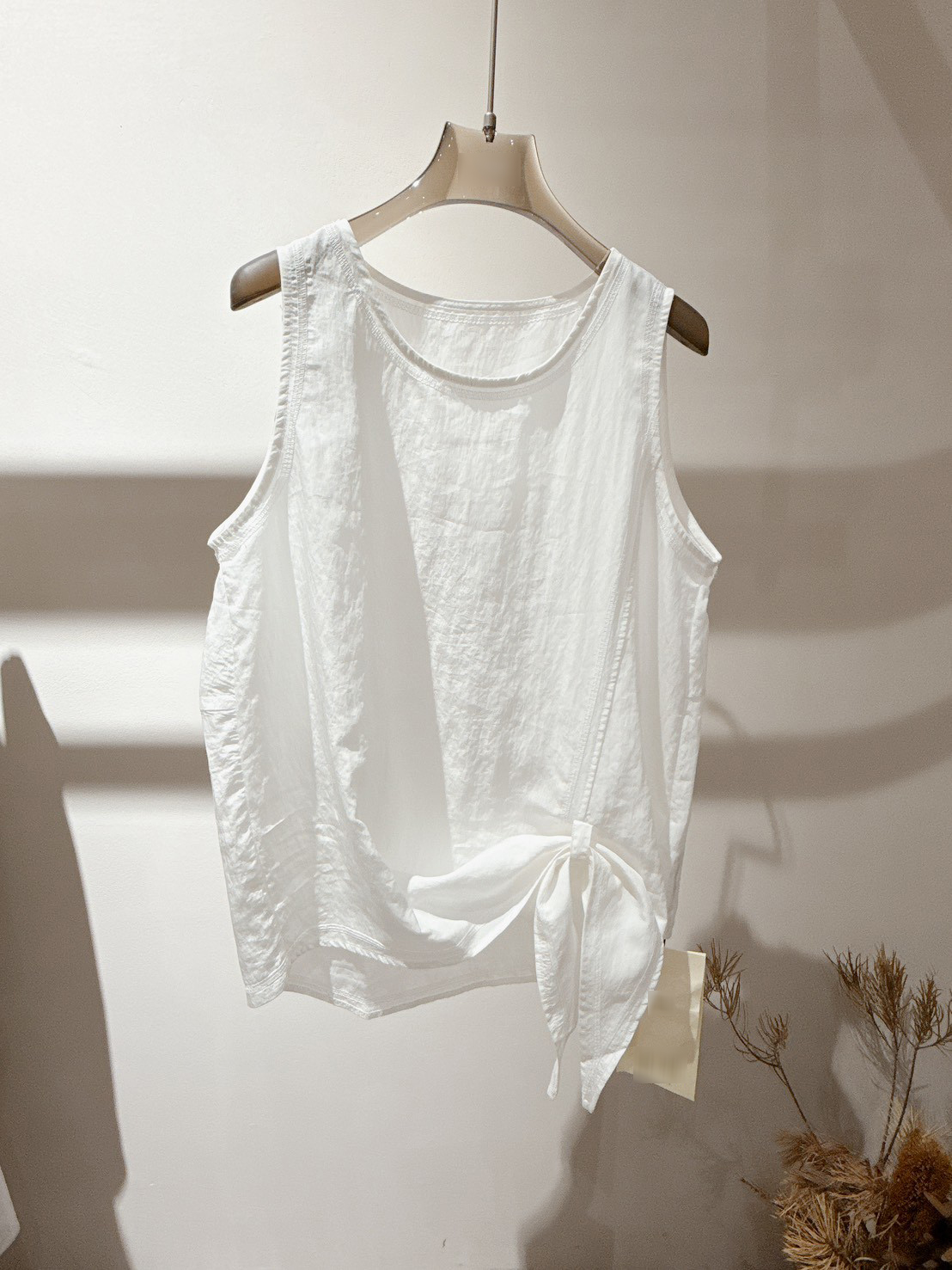 A02.側三角巾設計感背心