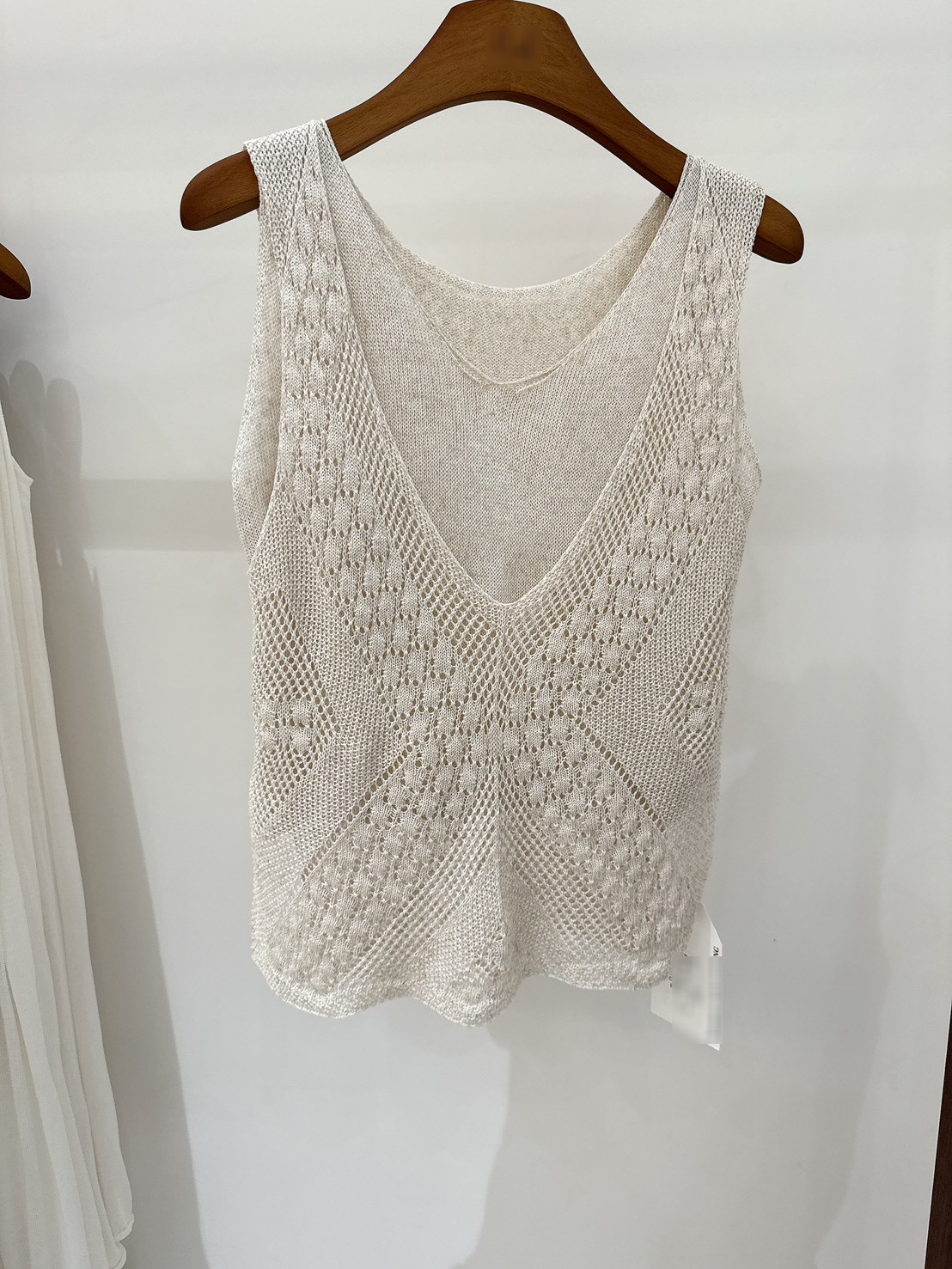 A11.漂亮菱格勾花針織背心