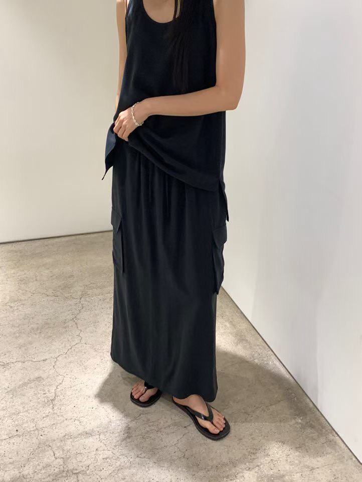 A18.大U領銅氨纖維長版背心