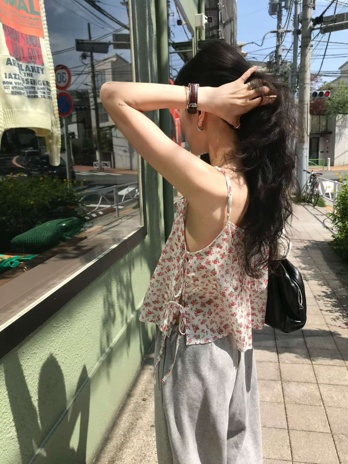 B117.小V家夏日小碎花背心
