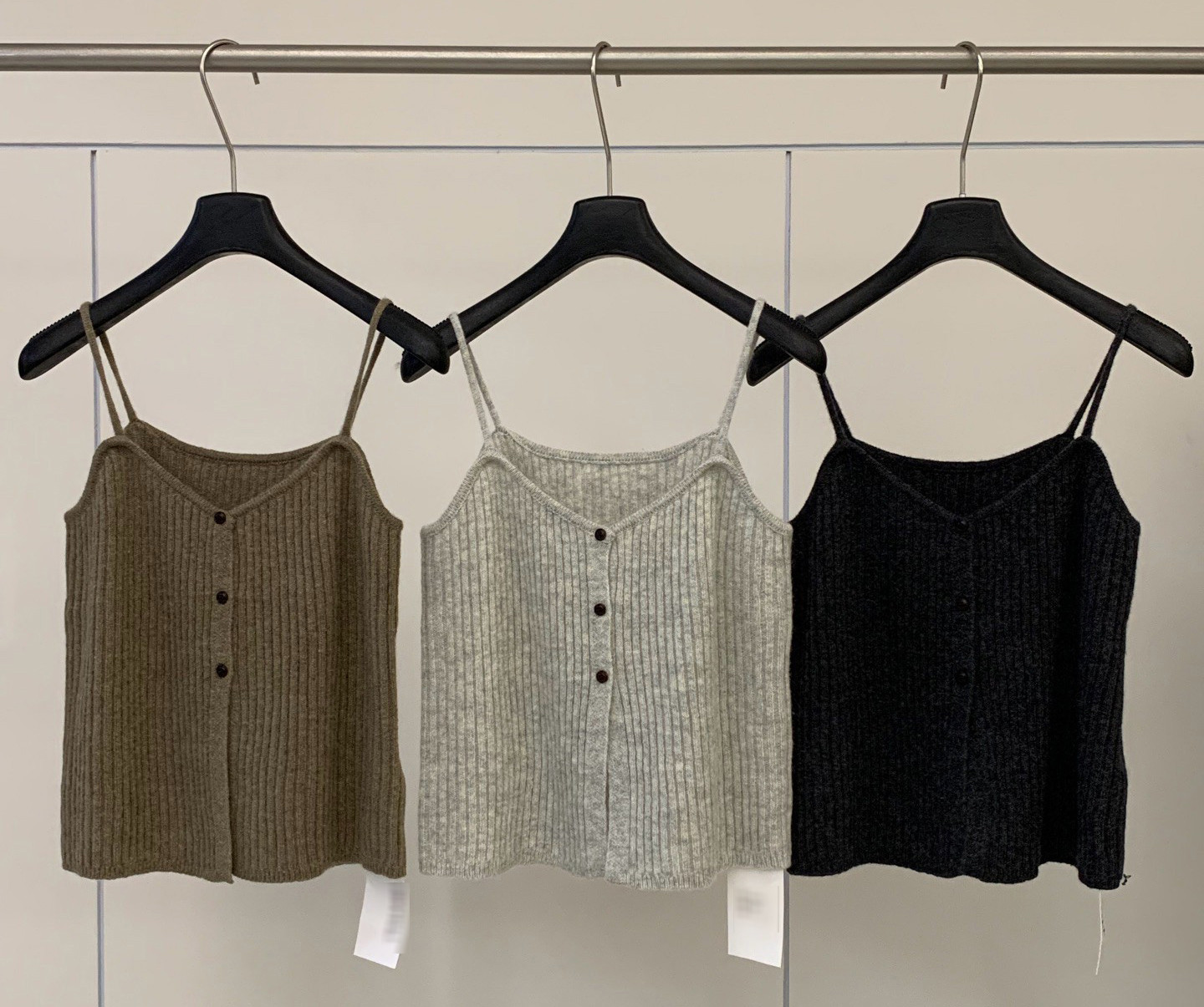 A36.女孩細肩帶100%WOOL背心
