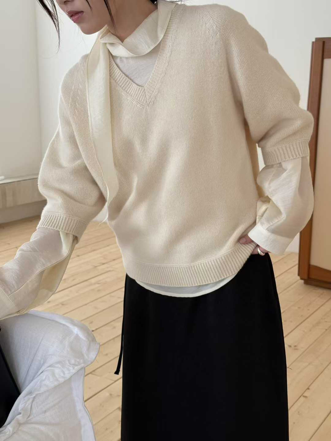 A42.瘦瘦歐膩甜美V領犛牛針織衫