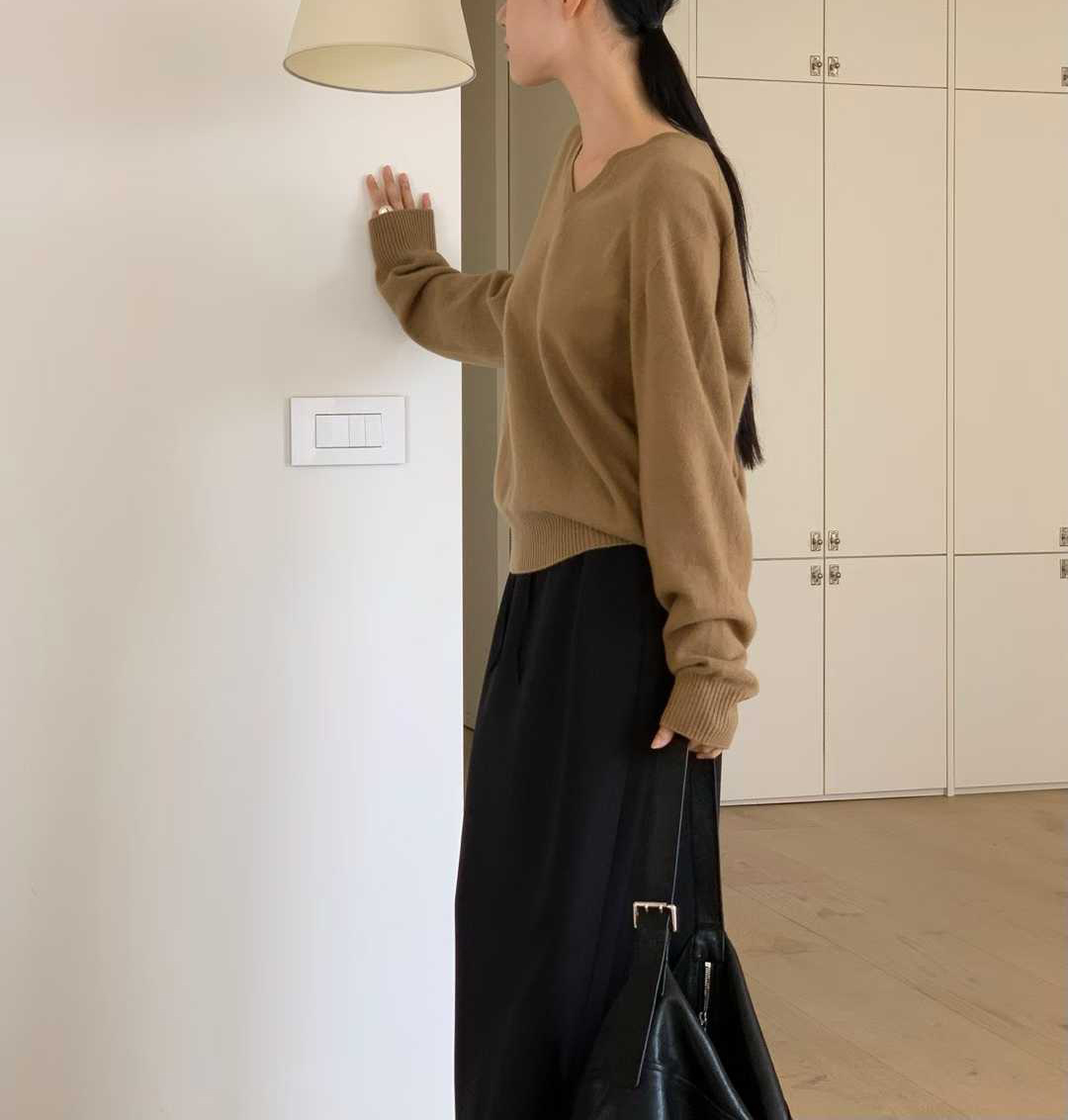 纖瘦家顯瘦V領毛衣
