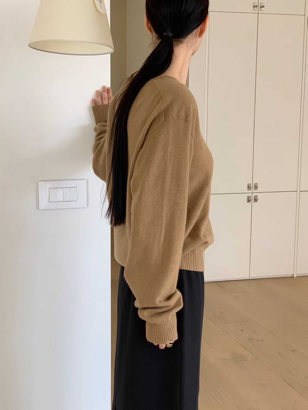 纖瘦家顯瘦V領毛衣