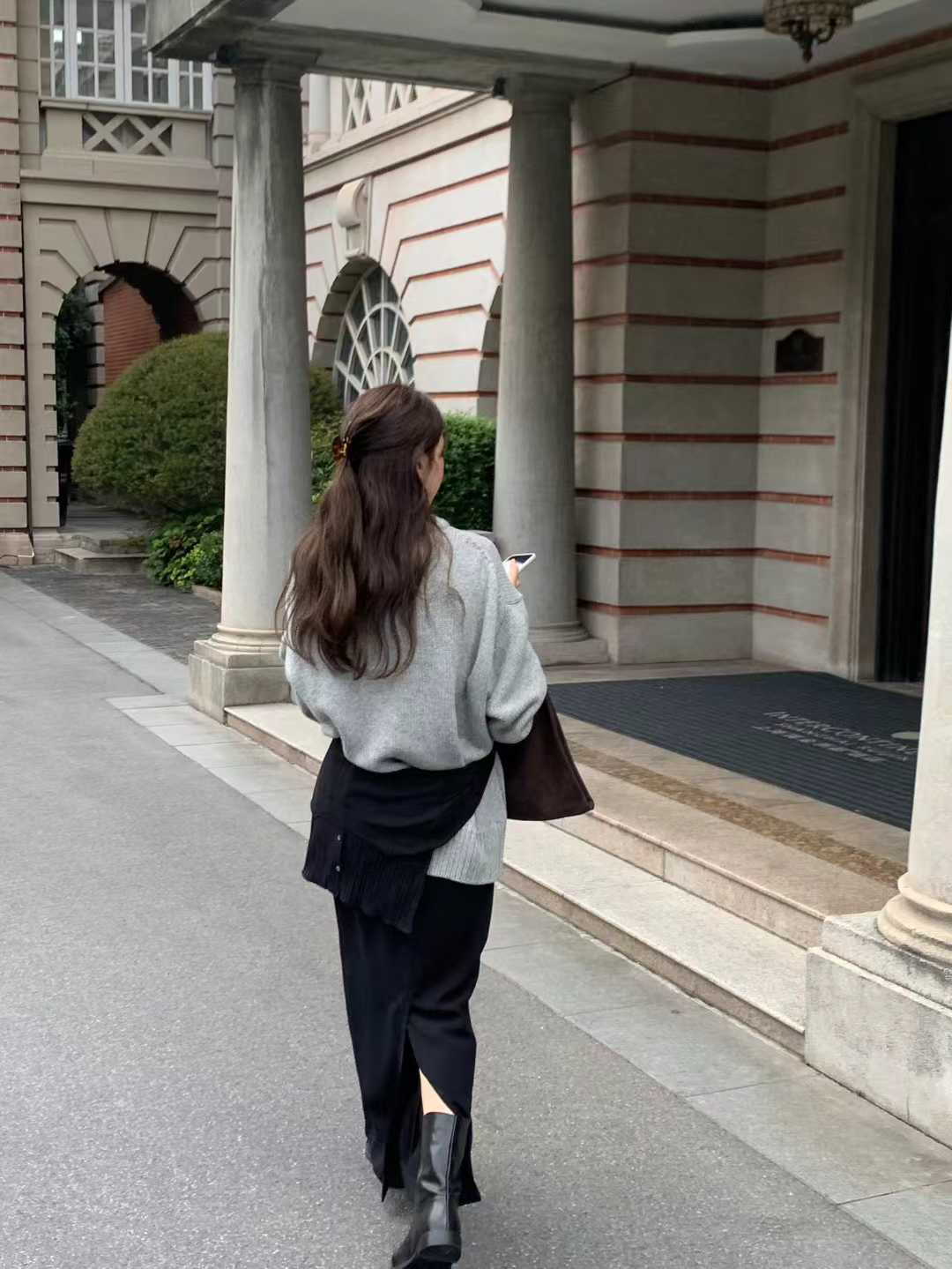 A21.顏值家坑條領落肩毛衣