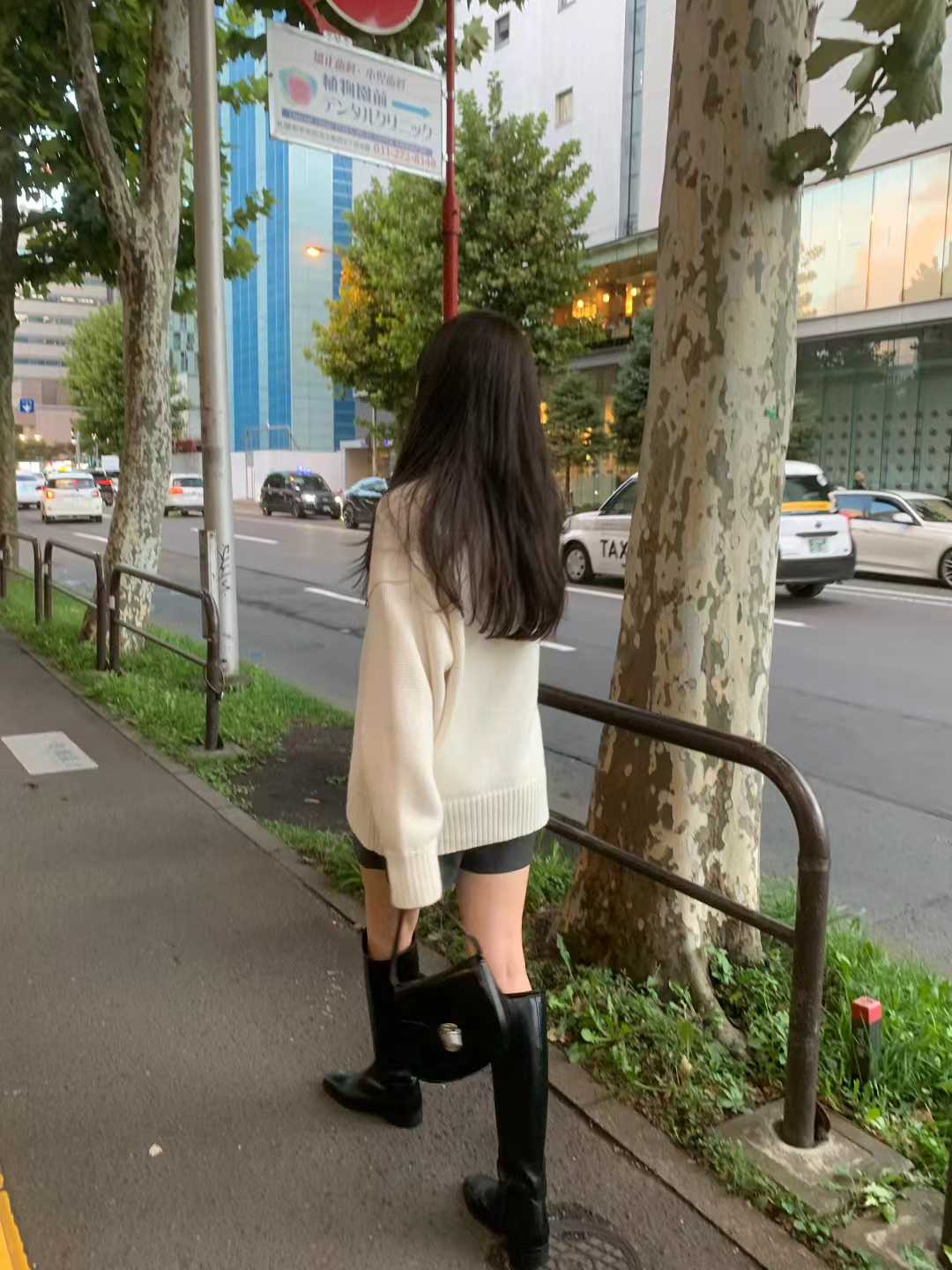 A21.顏值家坑條領落肩毛衣