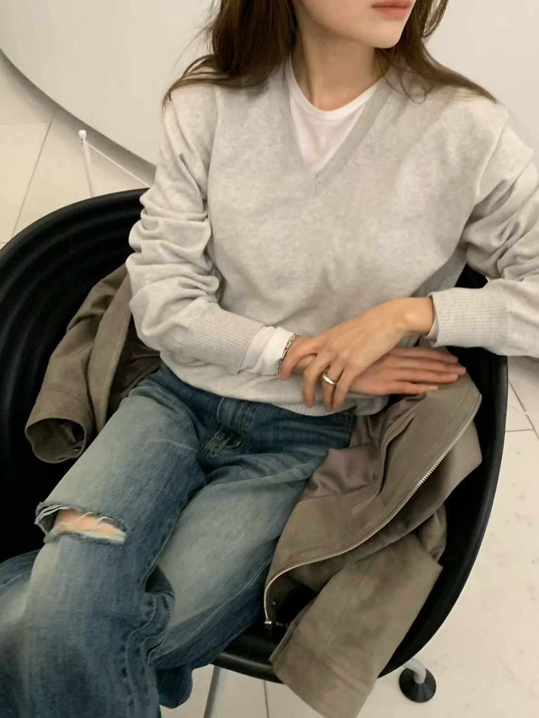 A07.纖瘦家春日V領無縫針織衫