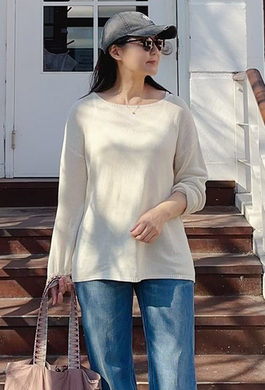 A71.糖果甜色圓領落肩針織上衣