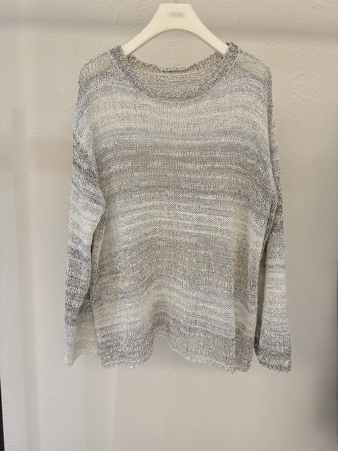 B101.淡雅漸層條紋針織衫