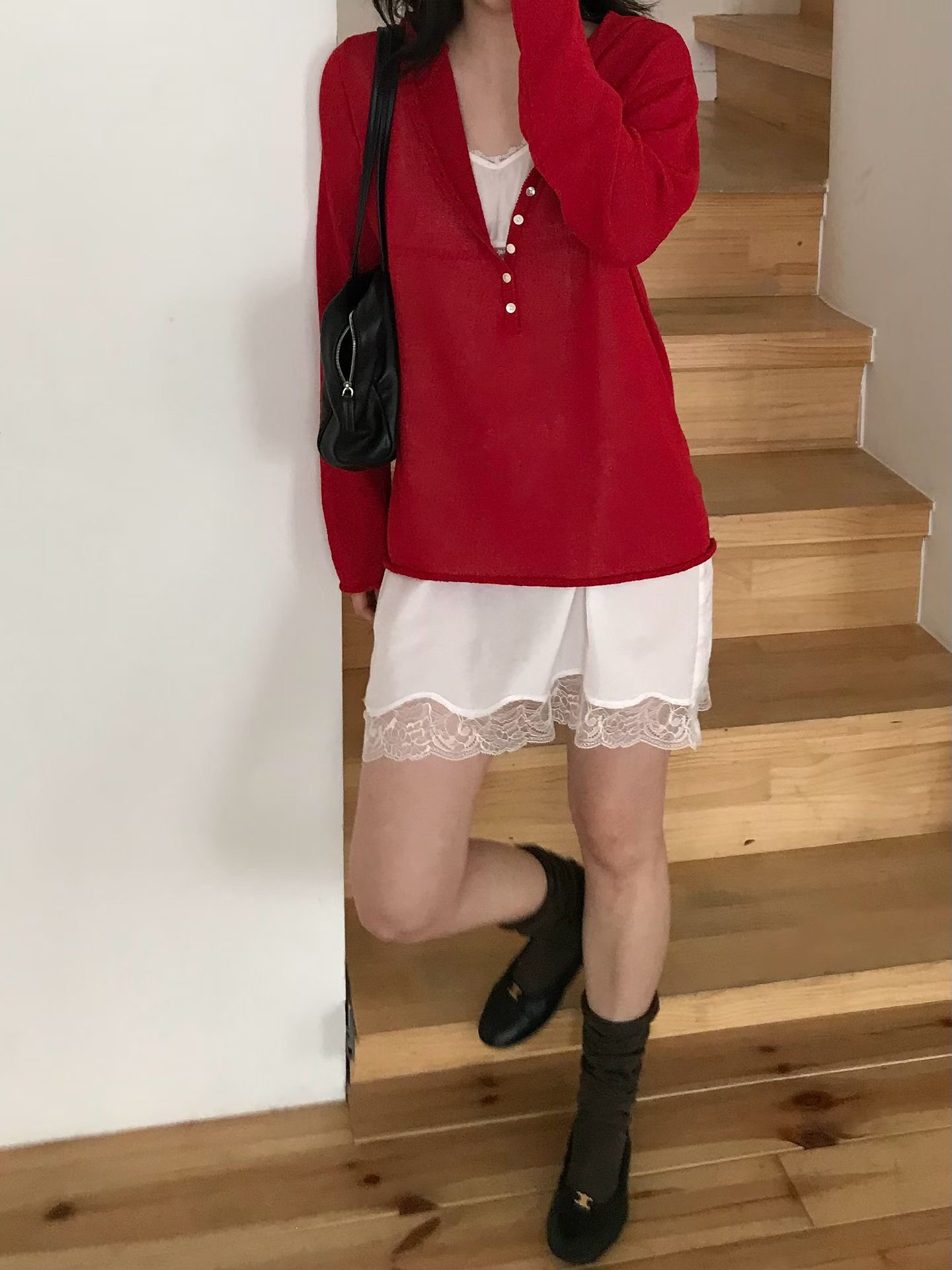 B95.小V家亮眼連帽薄針織衫