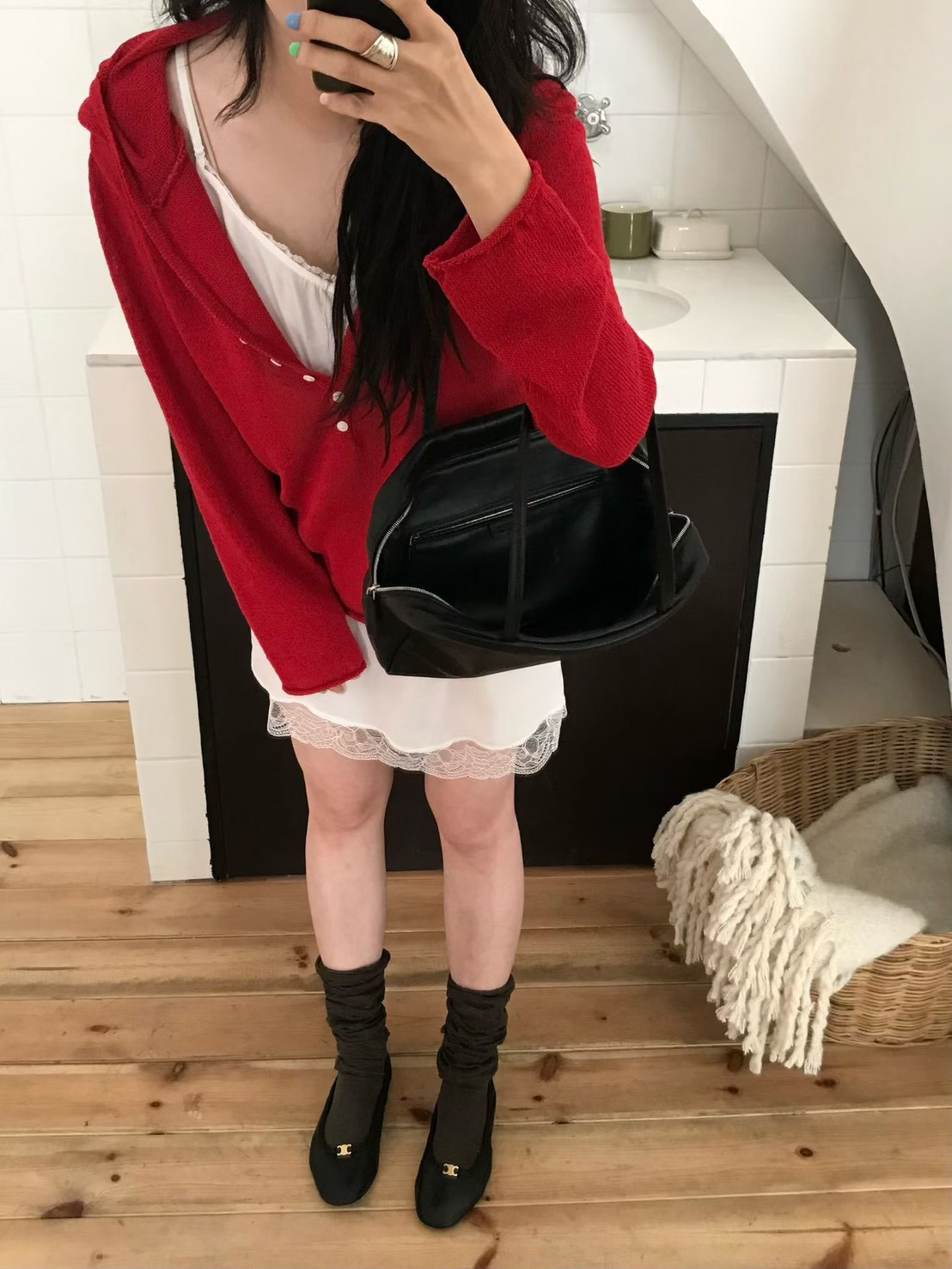 B95.小V家亮眼連帽薄針織衫