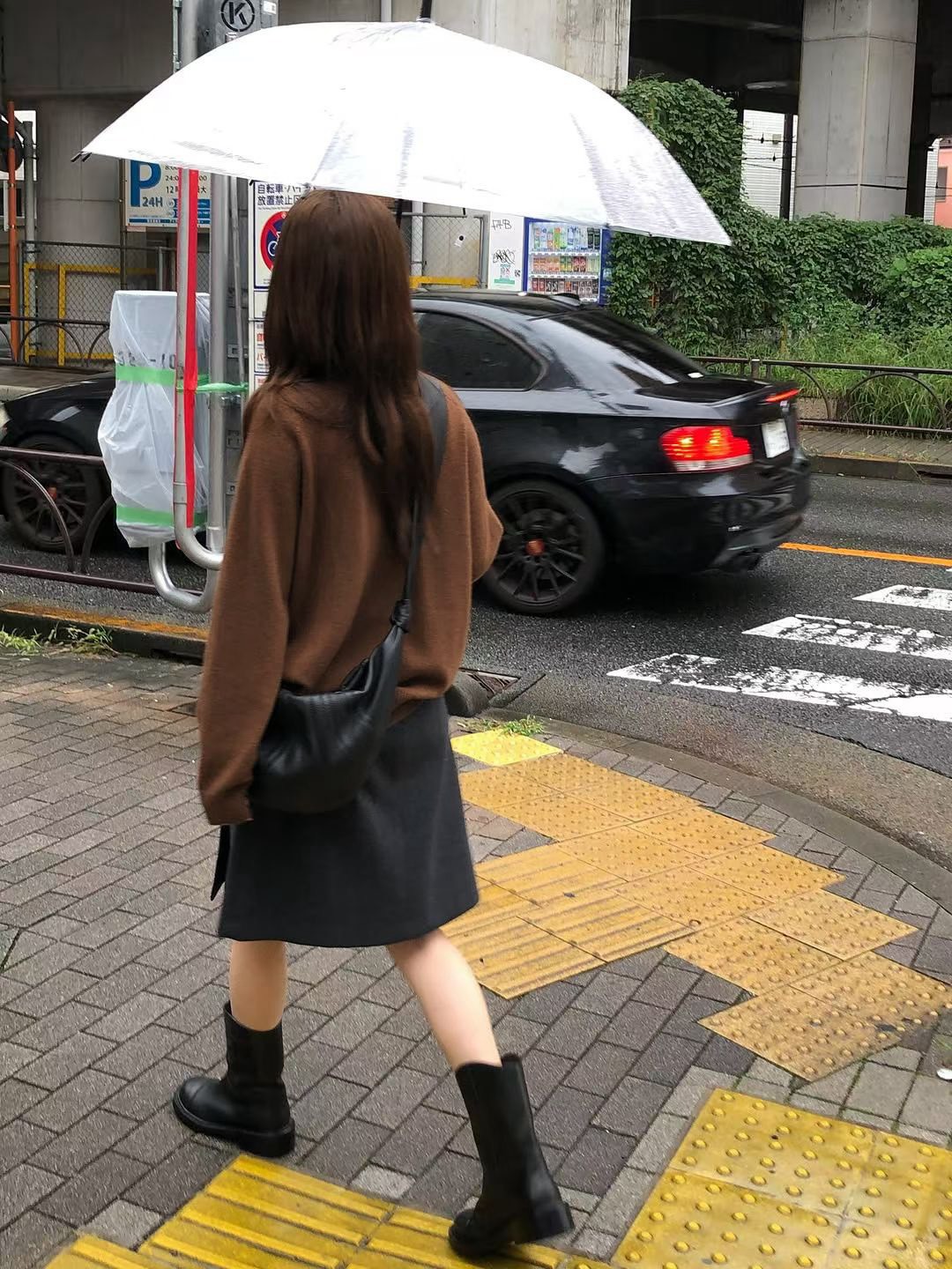 A26.大V家溫柔拉鍊領毛衣