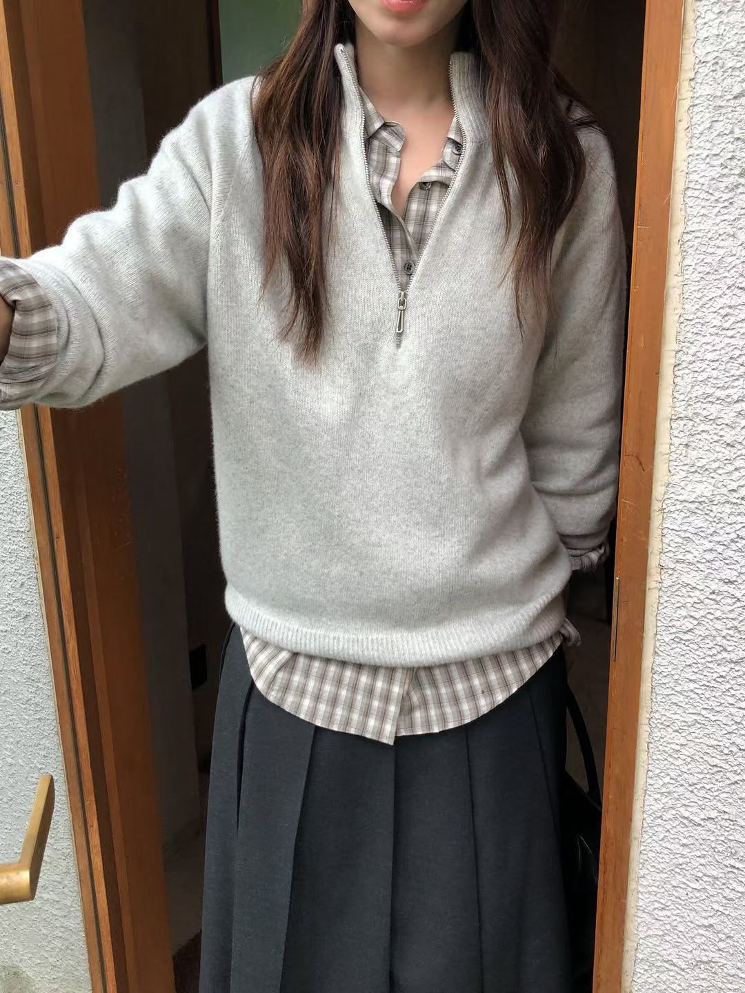 A26.大V家溫柔拉鍊領毛衣