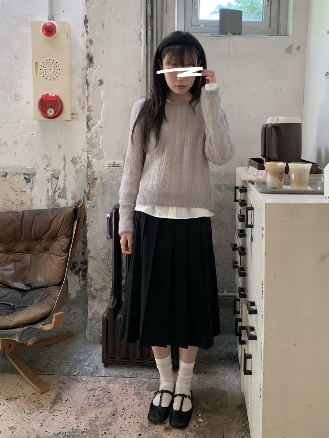 A88.甜美微透麻花針織衫