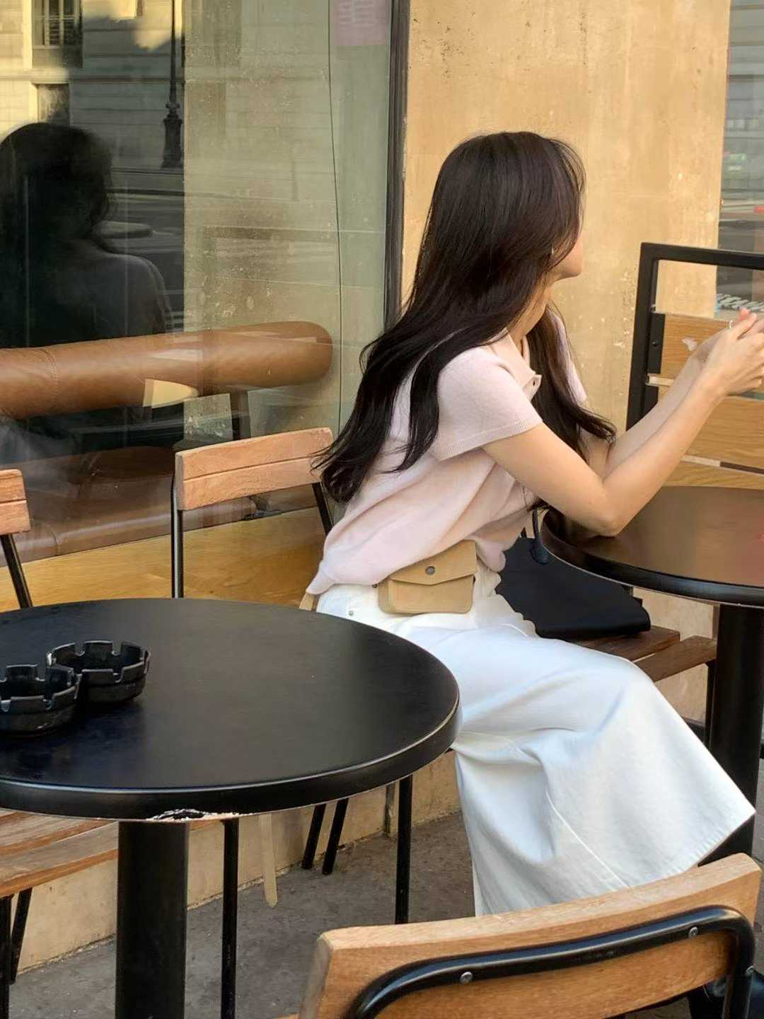 柔色100%羊毛襯衫領短袖上衣