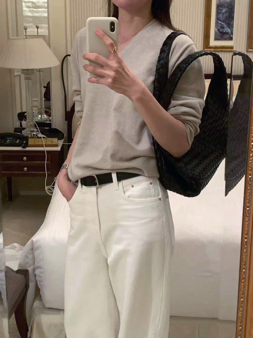顏值家100%美麗諾羊毛無縫V領無縫毛衣