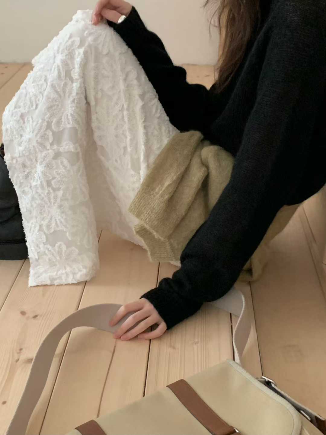 小V家KID MOHAIR圓領毛衣