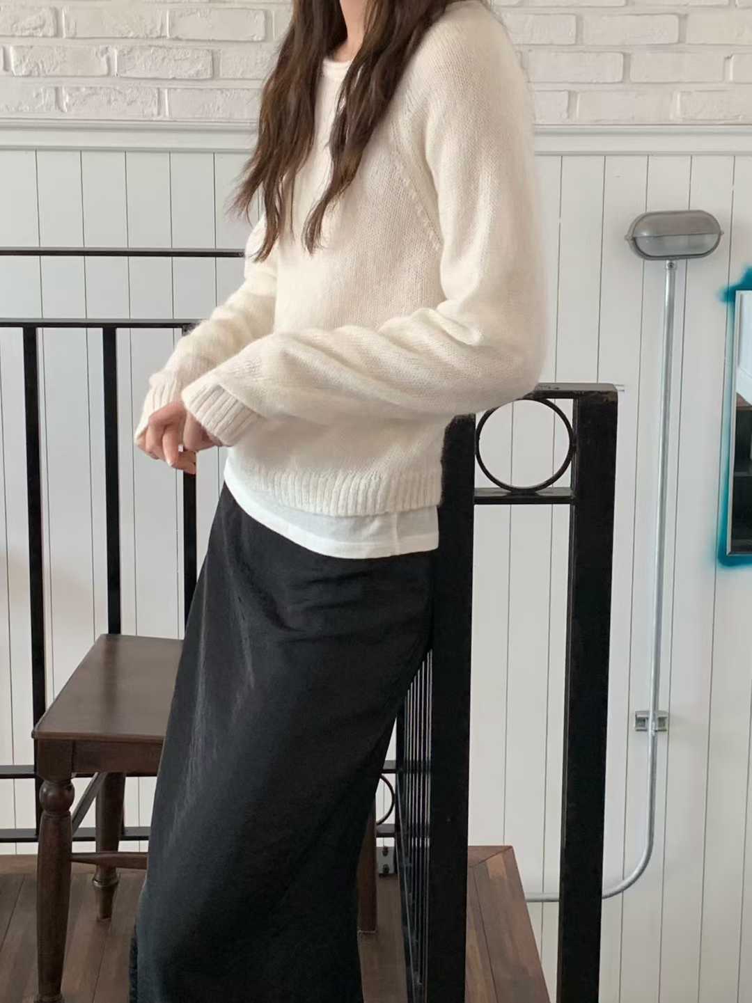 小V家KID MOHAIR圓領毛衣