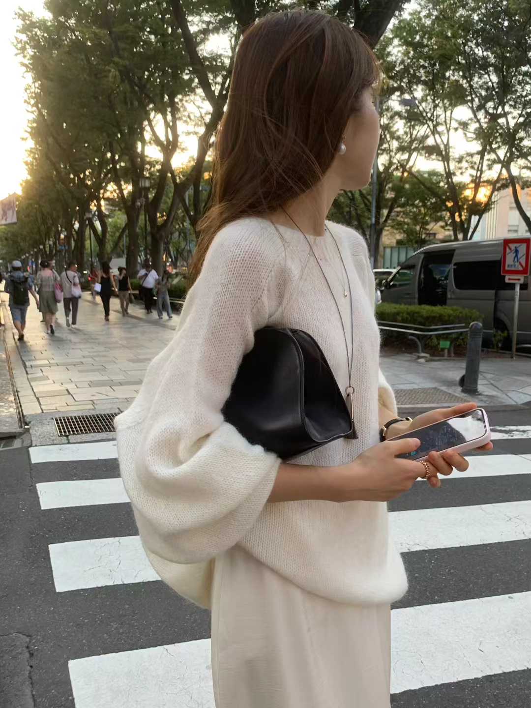 A13.顏值家圓領女孩慵懶毛衣