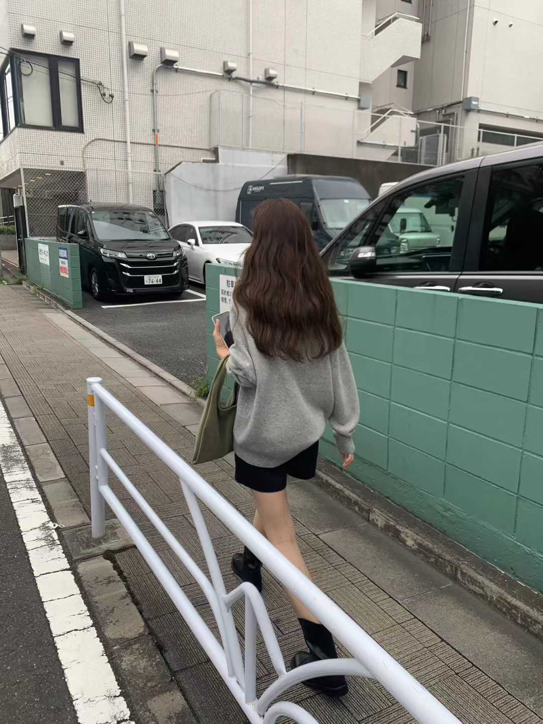A14.顏值家50%WOOL無縫連帽毛衣