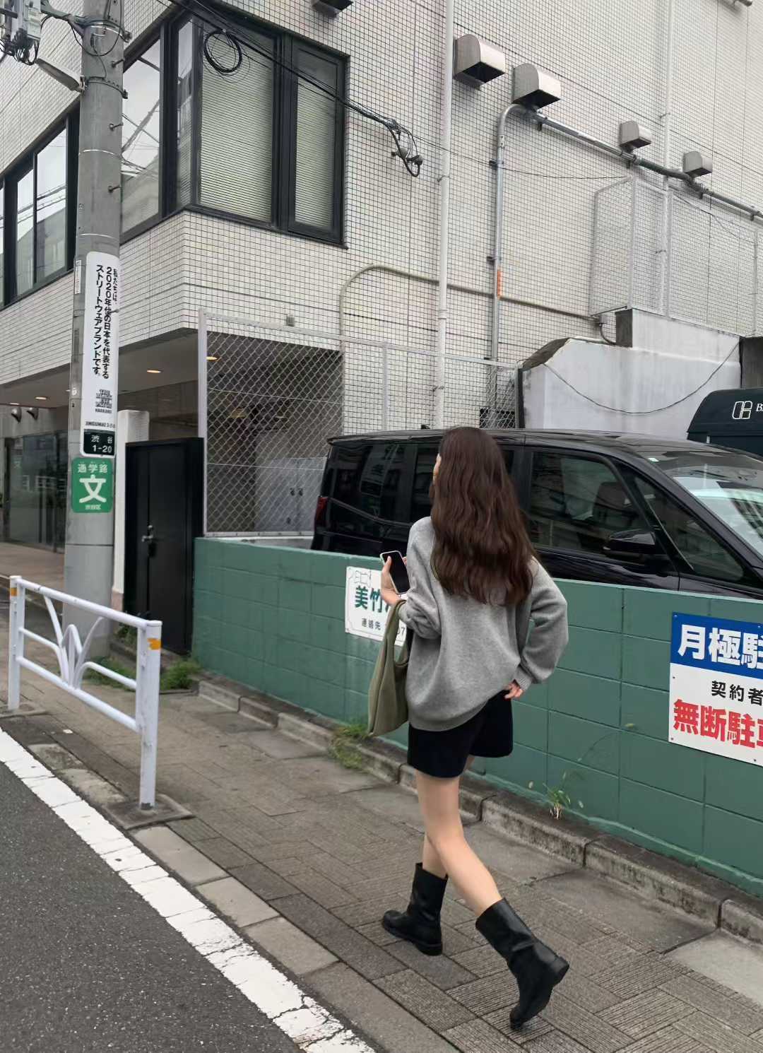 A14.顏值家50%WOOL無縫連帽毛衣
