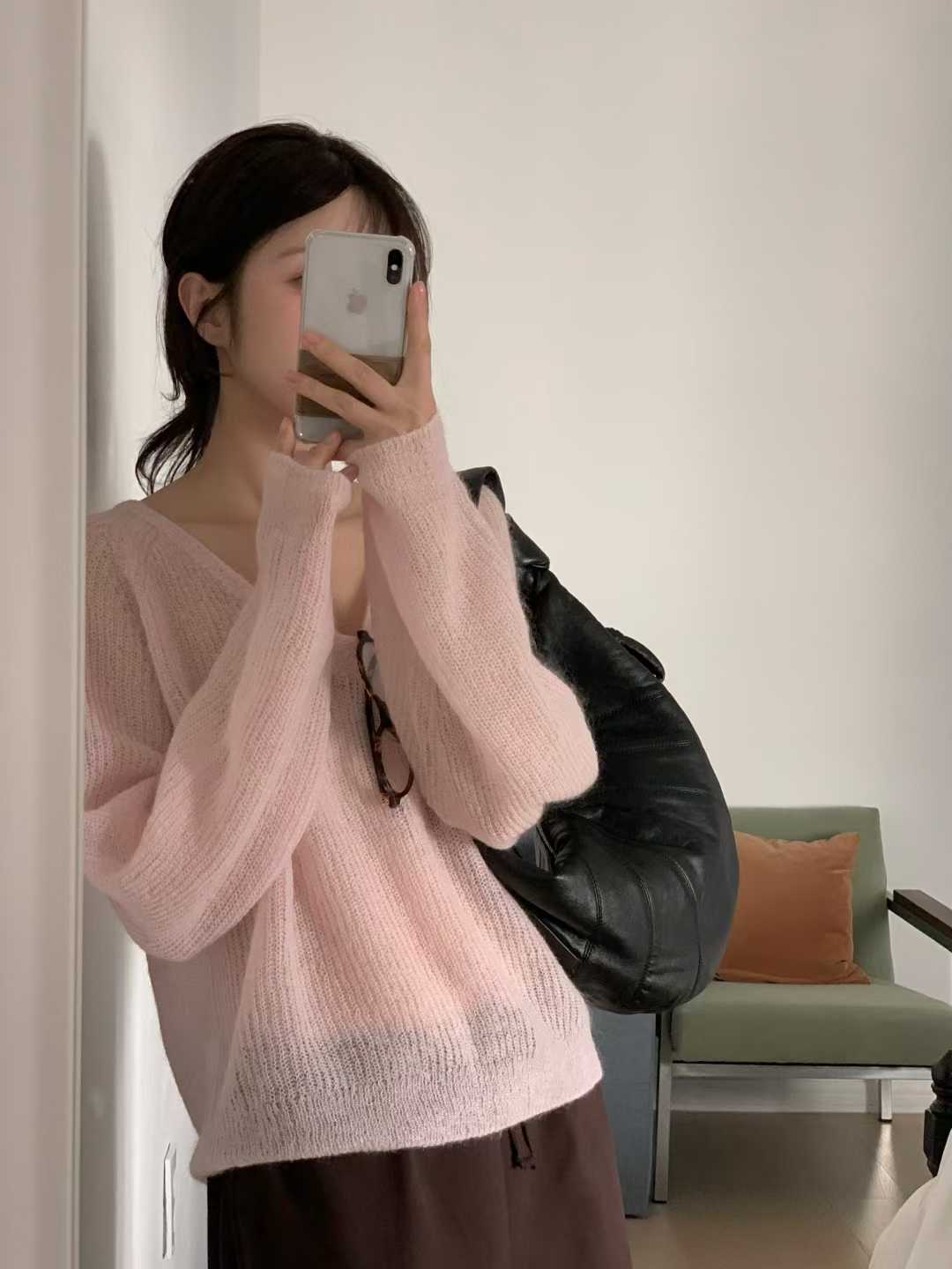 小V家KIDMOHAIR柔色V領毛衣