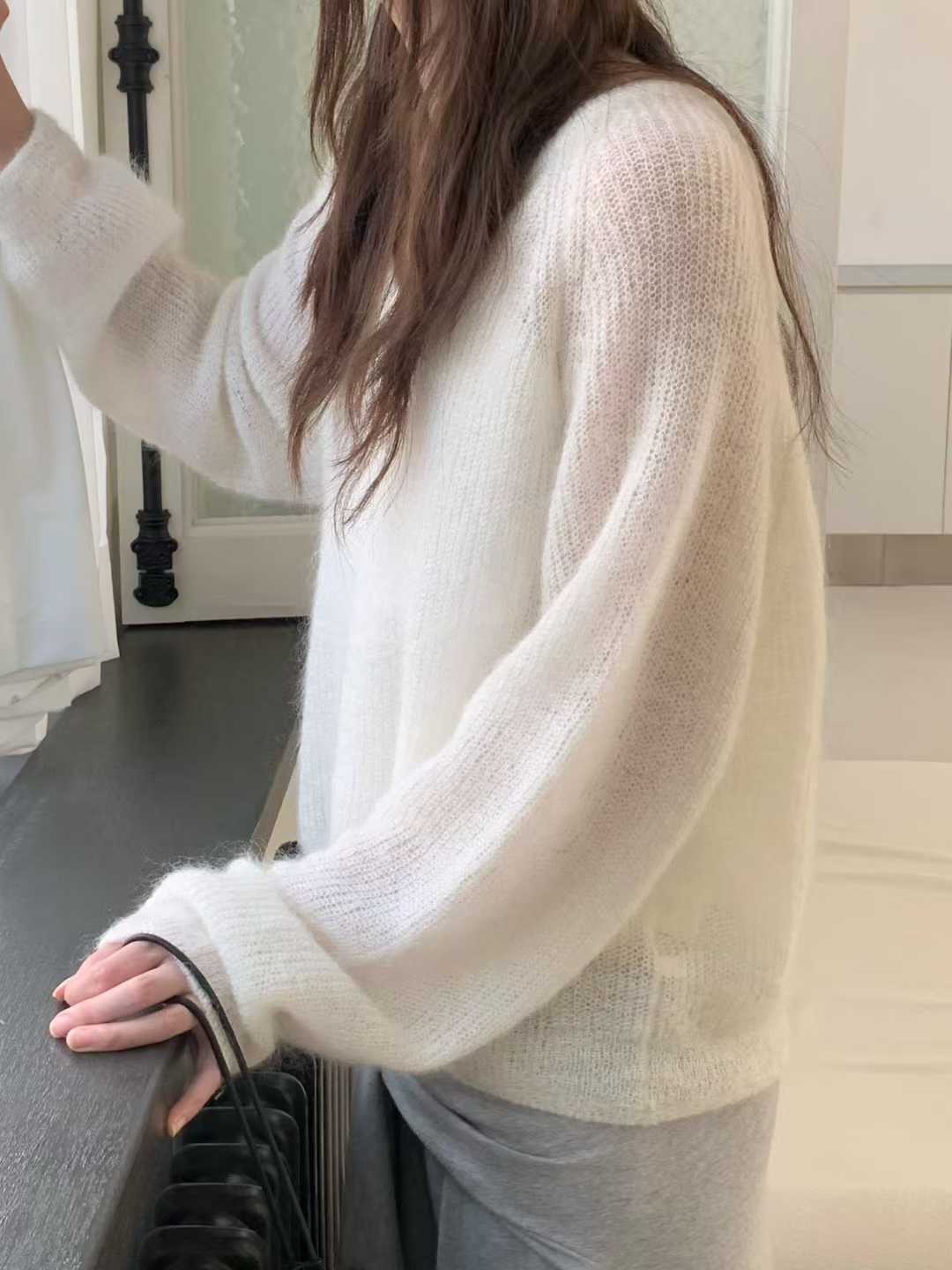 小V家KIDMOHAIR柔色V領毛衣