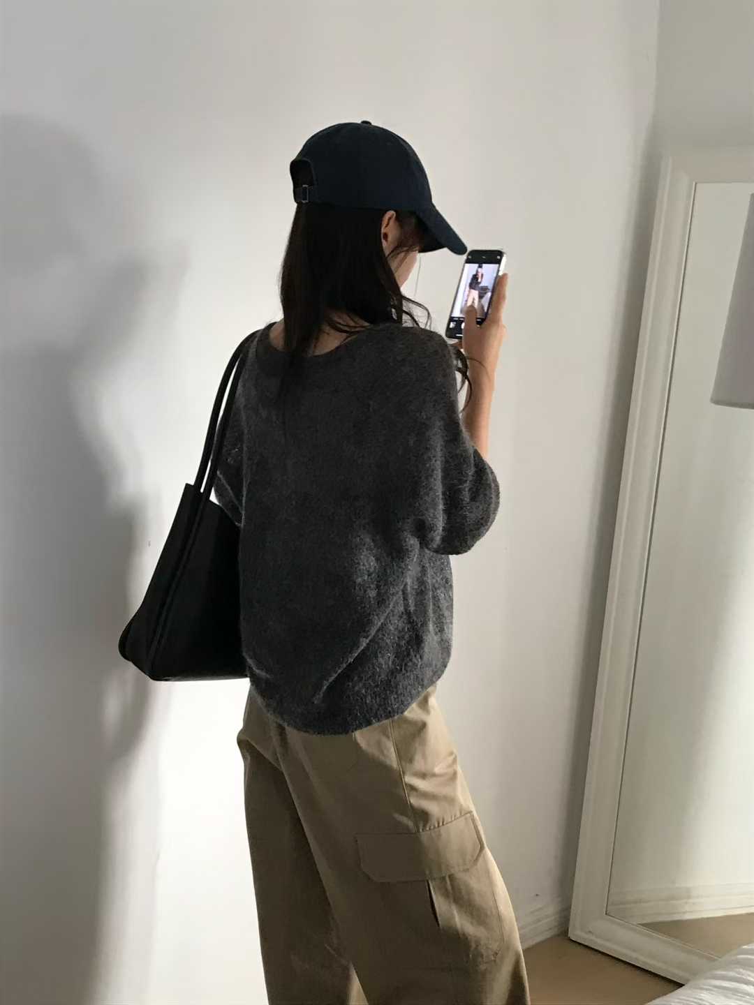 小V家KIDMOHAIR柔色V領毛衣