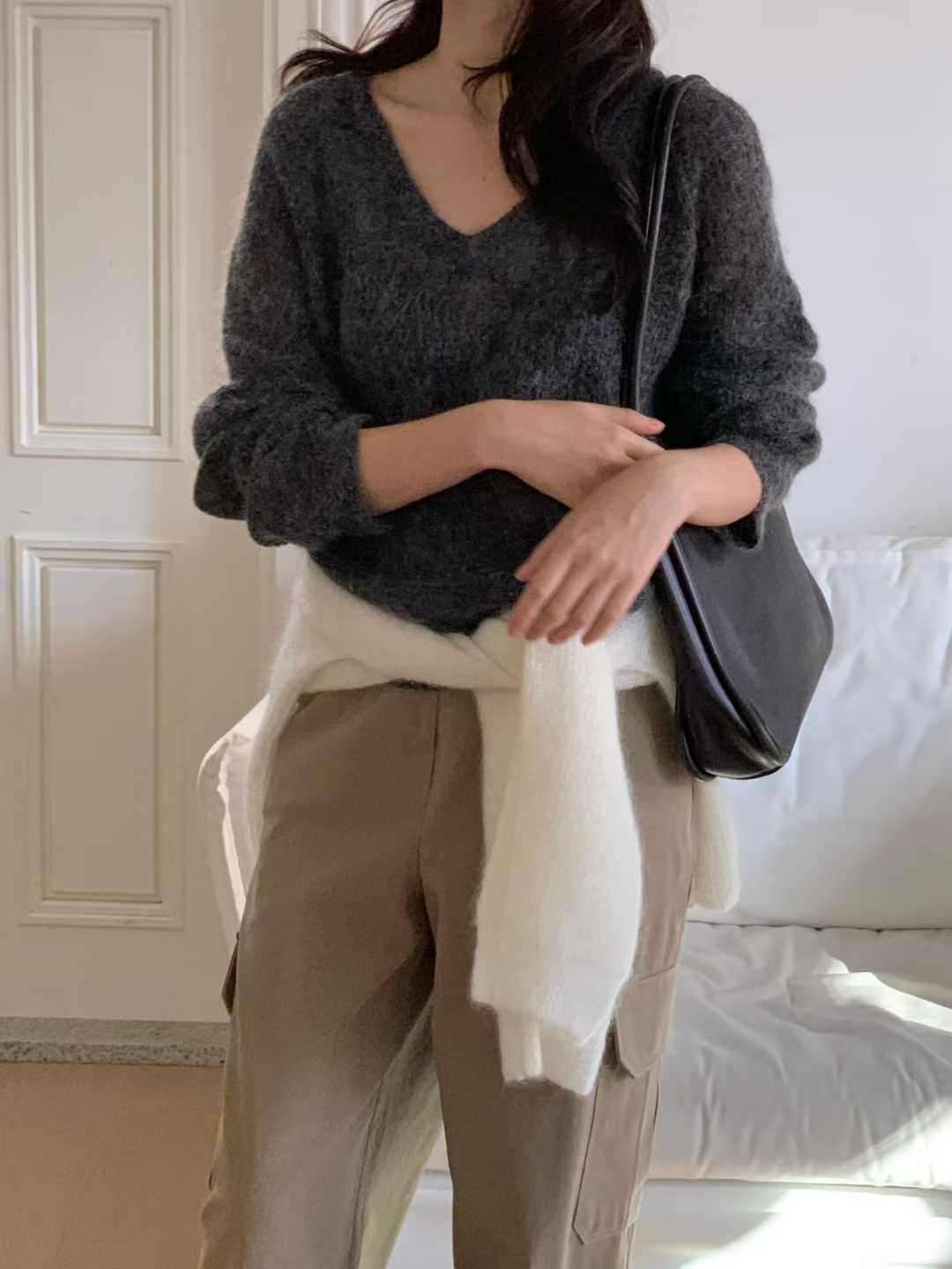 小V家KIDMOHAIR柔色V領毛衣