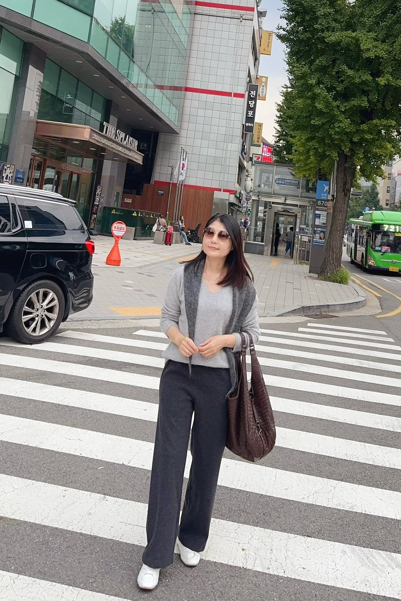 星星家仙氣V領10%CASHMERE毛衣