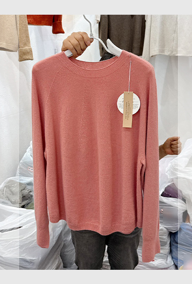 A05.木木家無縫30%WOOL圓領毛衣
