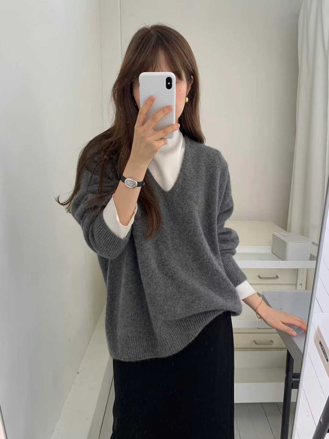 B31.顏值家狐狸浣熊V領無縫毛衣