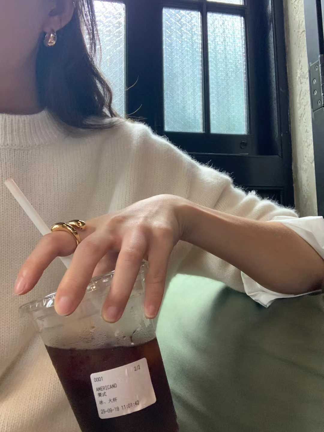 B104.顏值家浣熊混紡短版毛衣