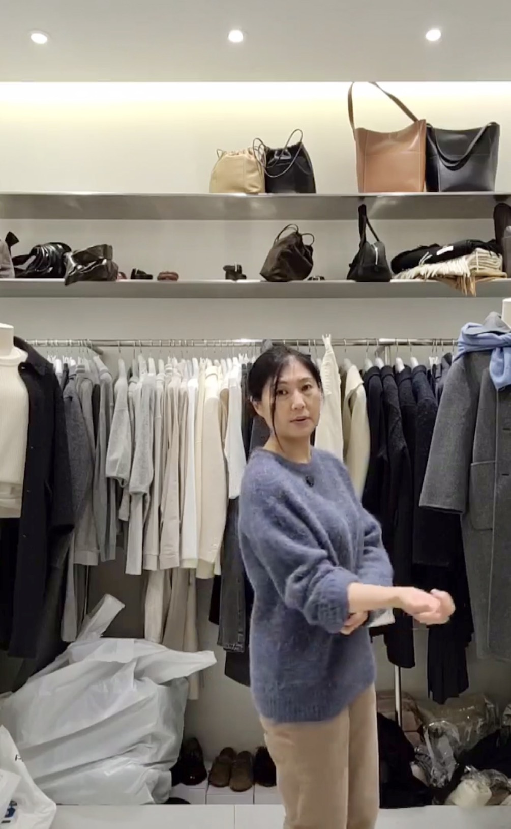 B97.質感家毛絨色彩圓領毛衣